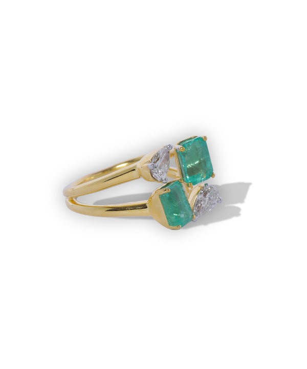 PRISTINE COLUMBIAN RING